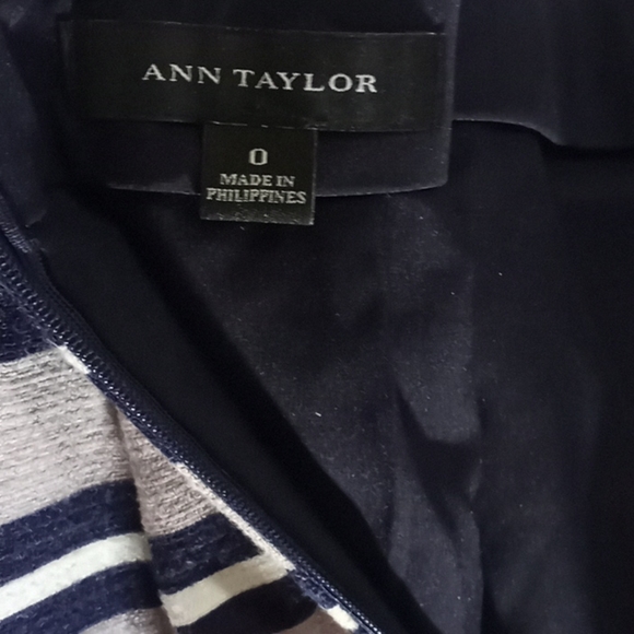 Ann Taylor short skirt size 0. - Picture 3 of 7